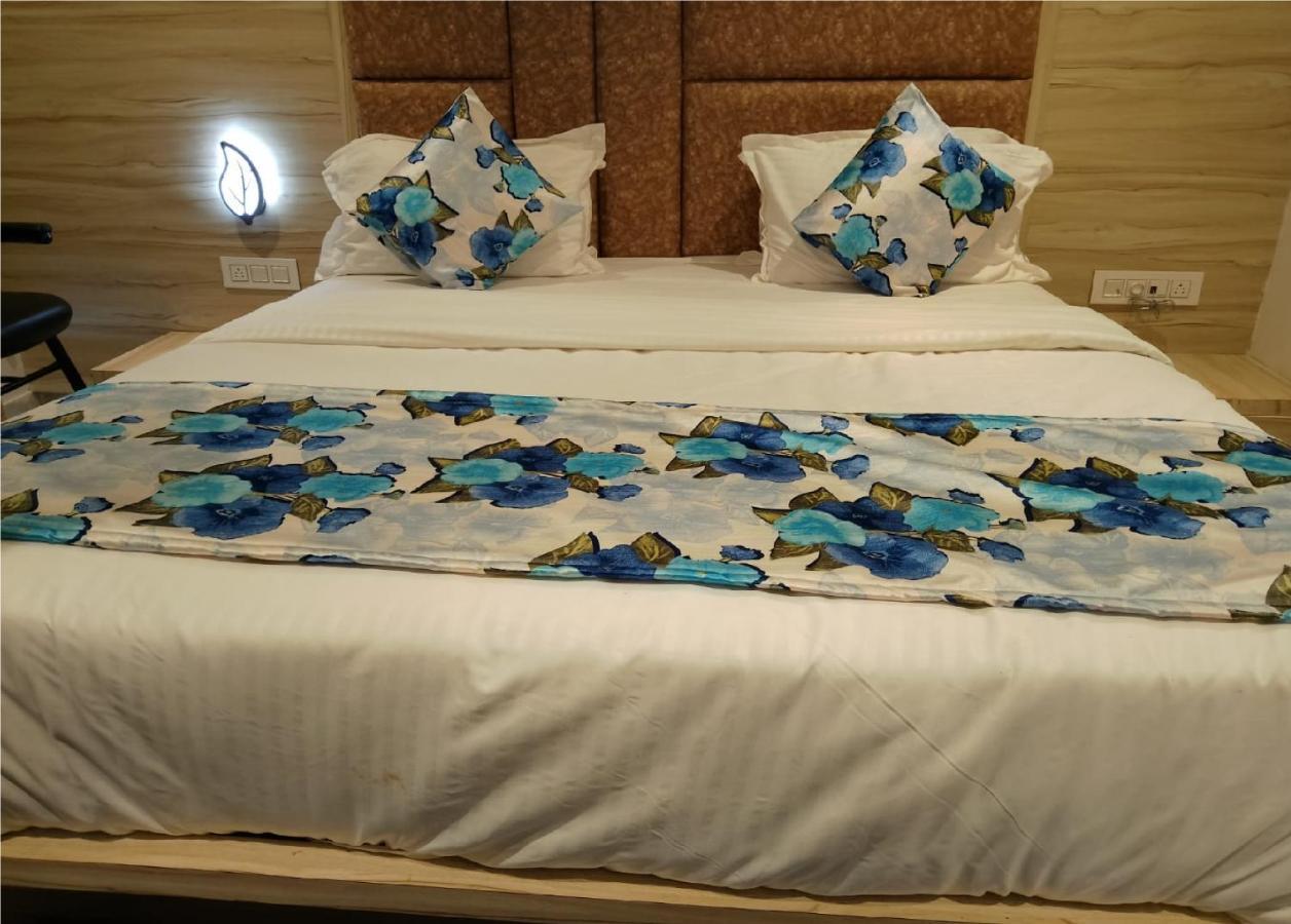 Hotel Lotus Villa Ahmedabad Luaran gambar